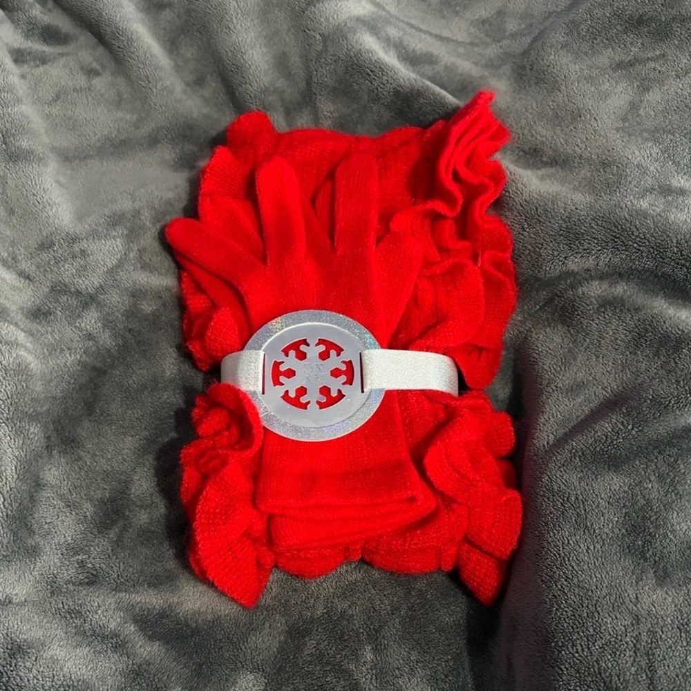 NY & Company Women’s Red Scarf Gloves Set